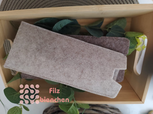 Brillenetui mit Eingriff