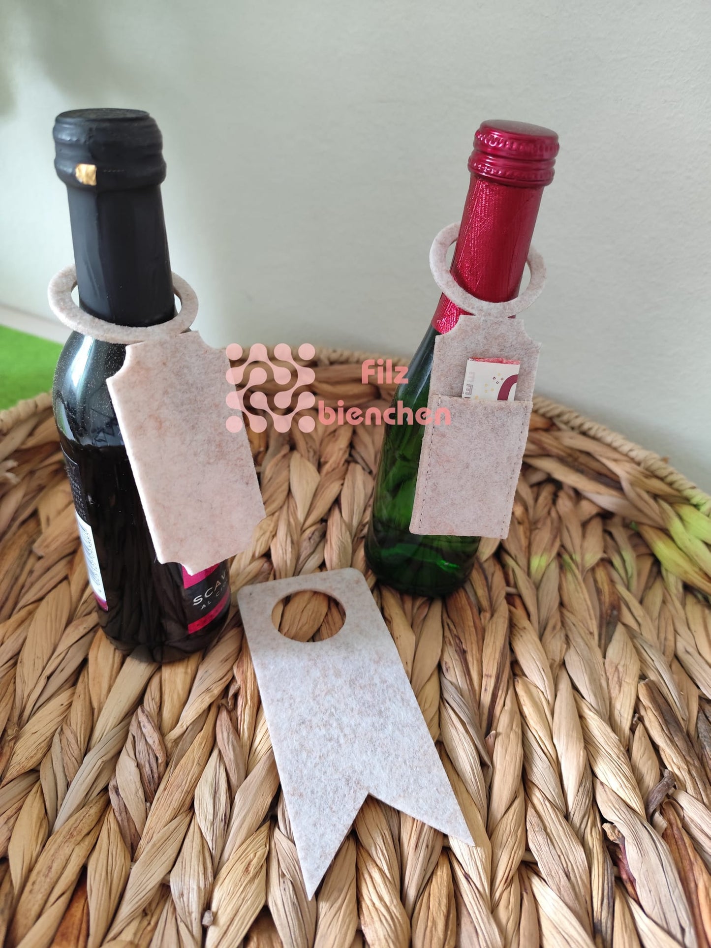 Flaschenhänger Piccolo A 4er Set Stückpreis ab 0.55 Euro zzgl. 19% MwSt.