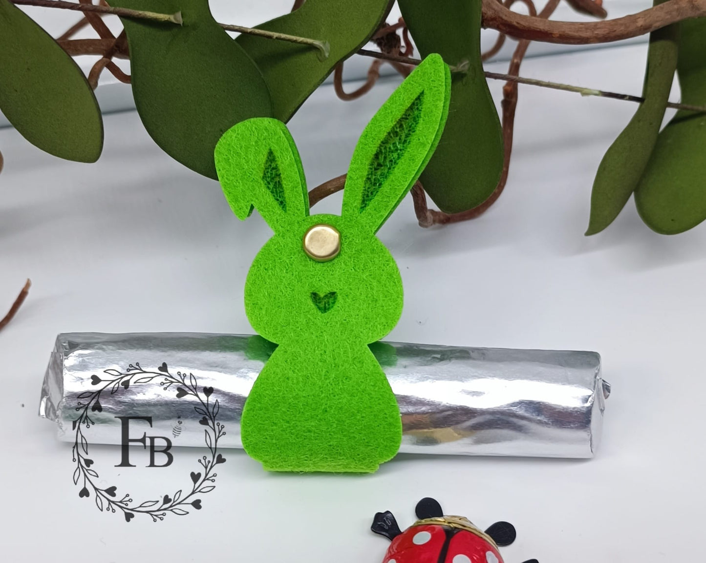 Hase aufgeklappt mit gravierten Ohren für Schokoriegel 10er Set Stückpreis ab 0.78 Euro zzgl. 19% MwSt.