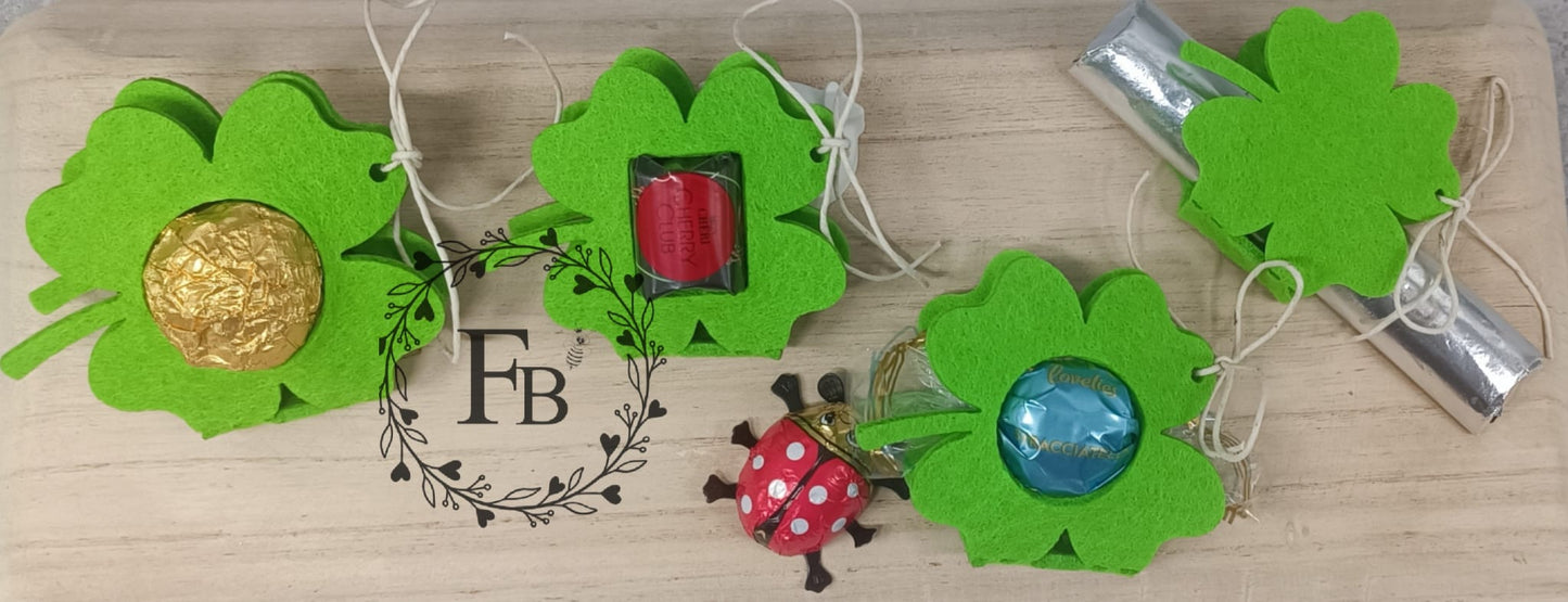 Kleeblatt aufgeklappt für Schokokugeln, 6er Set Stückpreis ab 1.00 Euro zzgl. 19% MwSt.