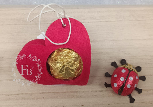 Herz aufgeklappt für Rocher Kugeln , 7er Set Stückpreis ab 0.86 Euro zzgl. 19 % MwSt.