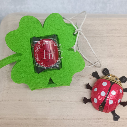 SPARSET Kleeblatt aufgeklappt für Mon Cherie, 40er Set Stückpreis ab 0.32 Euro zzgl. 19% MwSt.