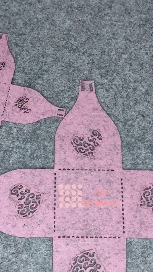 Geschenkschachtel Ausschnitt Herz Klein, 18 er Set Stückpreis ab 0.72 Euro zzgl. 19% MwSt.