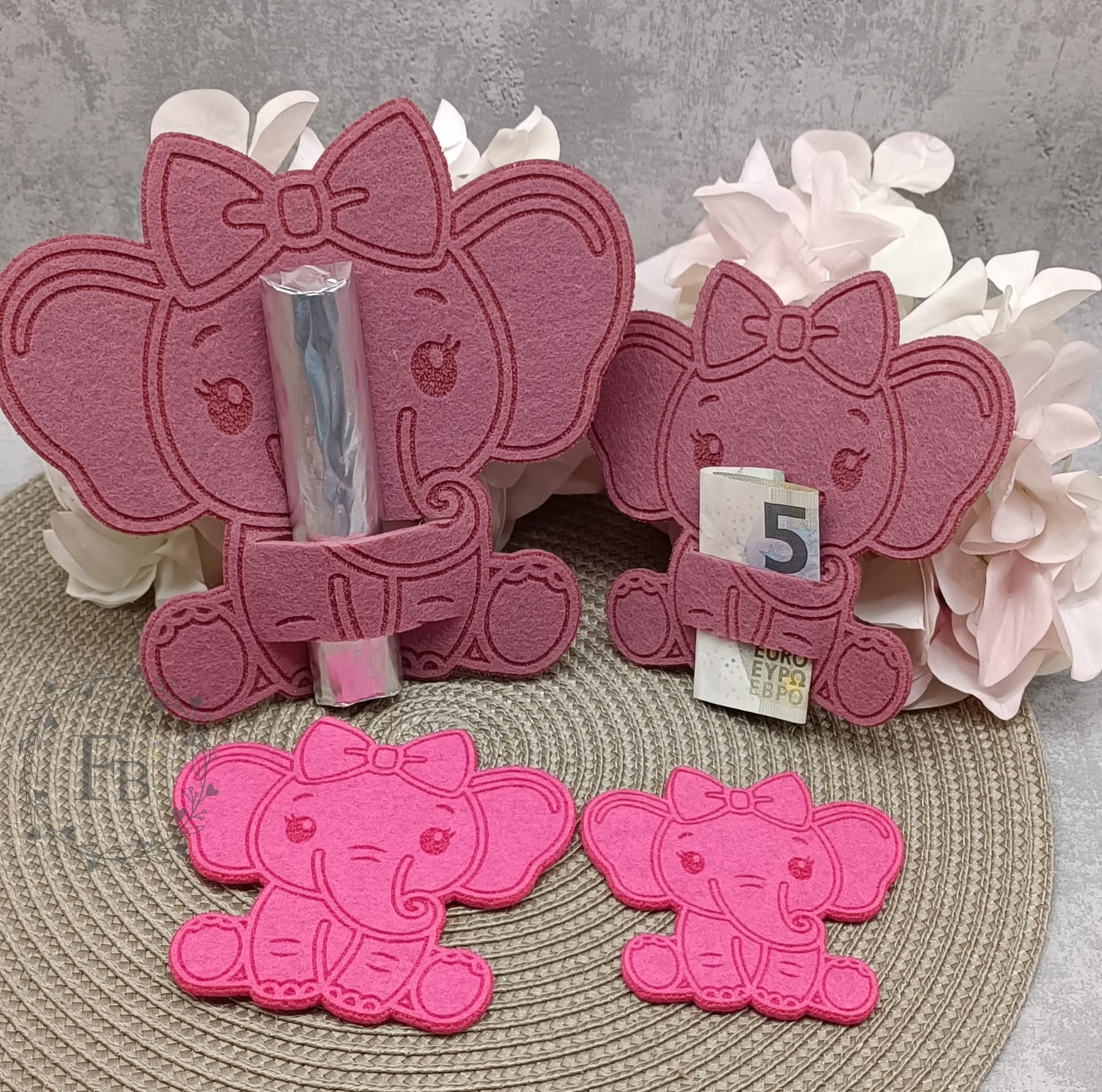 Elefantenmädchen Graviert 8 cm (10er Set) Stückpreis ab 0.44 Euro zzgl. 19% MwSt.