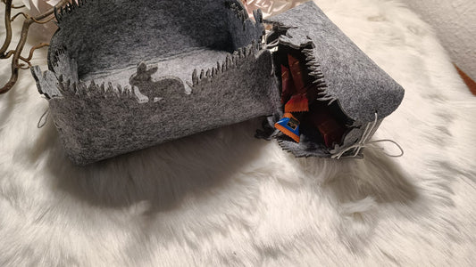 Hasenutensilo mit Gras Gras klein