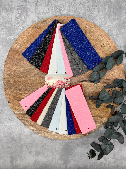 Lesezeichen Glitzer - mit Loch 20er Set SPARSET OHNE FARBWAHL - Stückpreis ab 0.61 Euro zzgl. 19% MwSt.