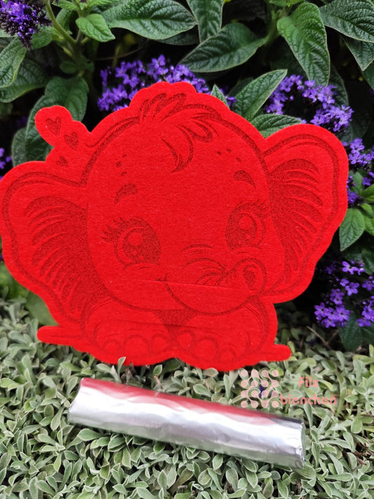 Elefant liegend, Schlitz Schokolade