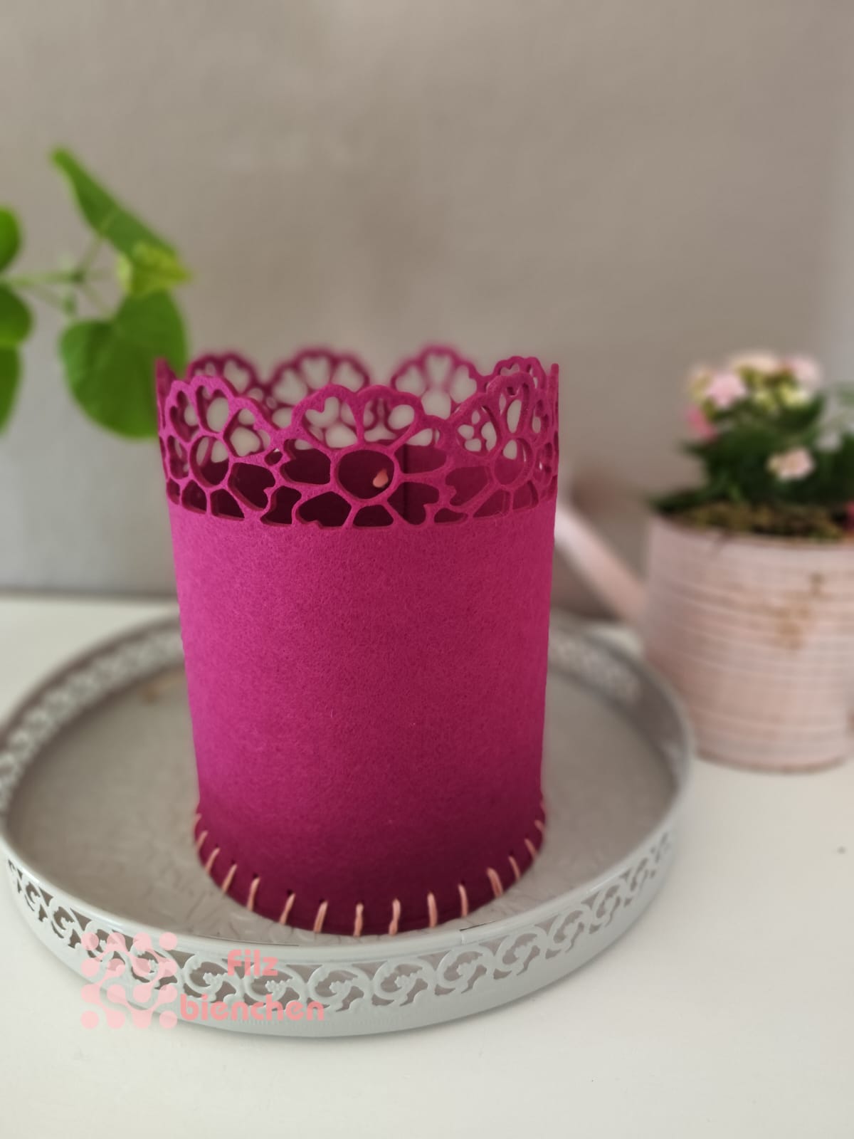 Korb mit Blumenborte A Groß und Klein
